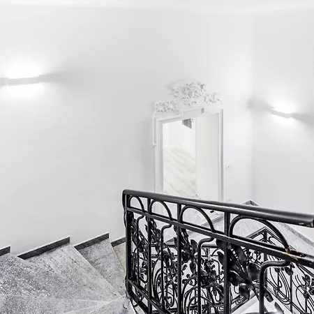 Liberty Πανσιόν 4*